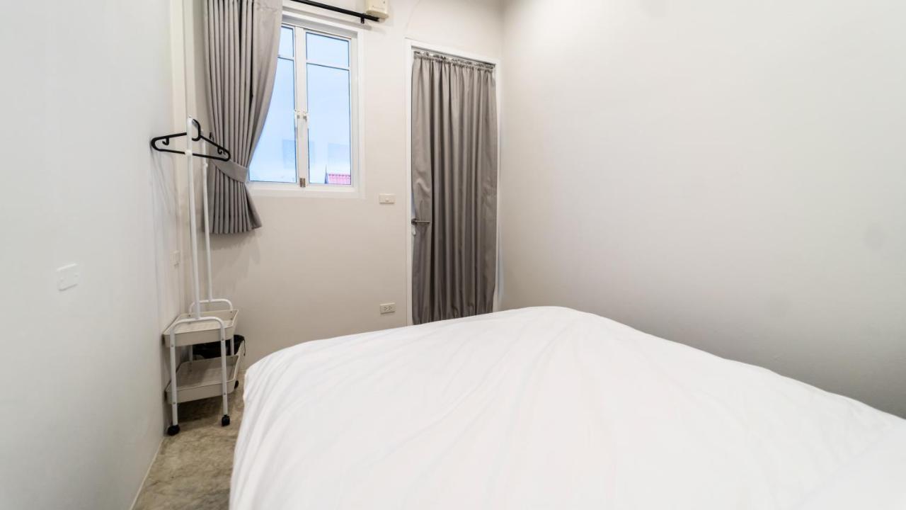 Pier 808 Hostel Bangkok Extérieur photo